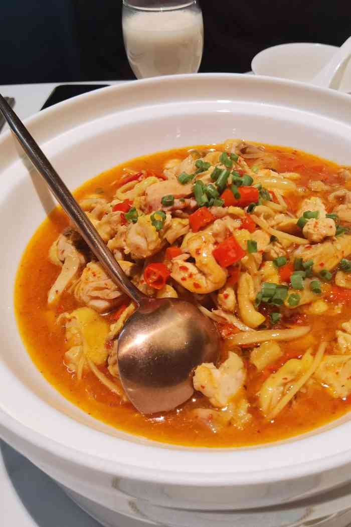 七号湘(南湖路店)-"一家口味超赞,位置好环境不错,服务一流的.