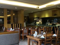 -昆山裕元花园酒店·温莎西餐厅