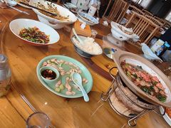 -头上红煨盐鸡乡村食府