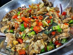 干锅牛蛙-笨罗卜浏阳菜馆(太平街店)