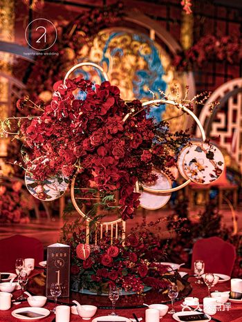 别再做烂大街婚礼了，小众婚礼挺有意思的。