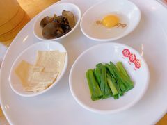 -桥香园过桥米线(国贸店)