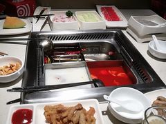 -海底捞火锅鲜切牛肉主题店(长寿路店)