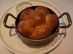 餐前面包黄油-壳里西餐厅Coquille Seafood Bistro(蒙自路店)