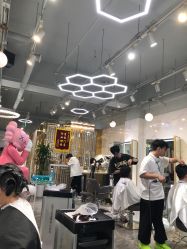 点击看大图 -容萨美业·美容美发