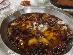 -鑫巴蜀小镇 · 水煮鱼专研店(玉桥店)