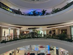 -瑞虹新天地月亮湾