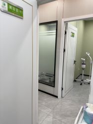 -苗医生0感祛痘连锁