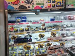 面包甜点陈列柜-盒马鲜生(帝斯曼店)
