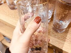 -名创优品(北京新中关购物中心地铁层店)