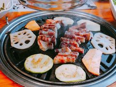 -唯成•韩国炭火烤肉 유성고기