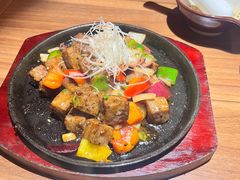 日式铁板牛肉粒-隐月· 㐂和食屋(芝罘万达公馆店)