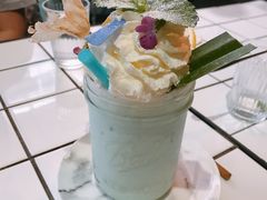 蓝色精灵优格奶昔-MIKAKU(万达广场上海宝山店)