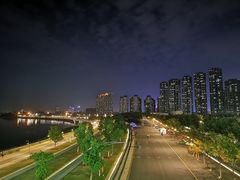 -南京眼步行桥