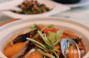 Braised Chicken with Abalone