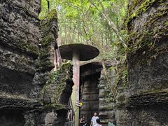 -梭布垭石林景区