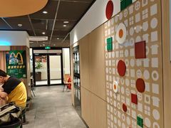 -麦当劳(百联西郊购物中心店)