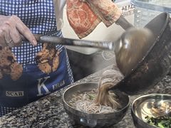 -正宗杨记普洱酸醋米线(总店)