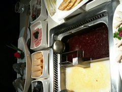 -海底捞火锅鲜切牛肉主题店(长寿路店)