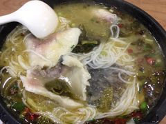 酸菜鱼米线-常鲜德乐购迎桂馒头店(麻巷公寓店)