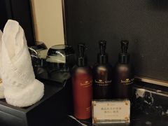 -悦致酒店(长沙黄兴路步行街南门口地铁站店)