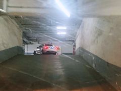 -绿地缤纷城-停车场