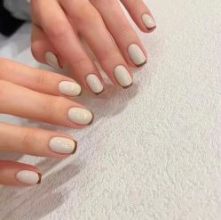 -蜜丝卡伦美甲美睫连锁