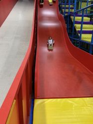 -蹦贝运动中心·蹦床·攀岩·闯关(龙岗店)