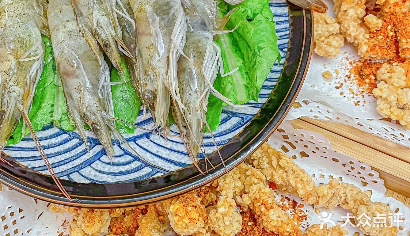 清新文艺的书店里吃着超浪漫的火锅💕