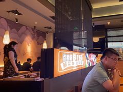 -呷哺呷哺(融创茂店)