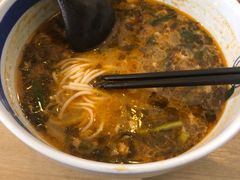 -花馬肆.云南过桥米线(汉神购物广场现场熬汤店)