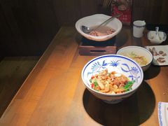 -洞庭土菜小炒馆(易发广场店)