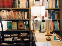 -邊城書店