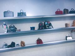 -MCM(比斯特上海购物村店)