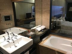 -天津滨海圣光皇冠假日酒店
