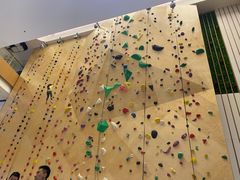 -ROCKPLUS攀岩馆(环宇城店)