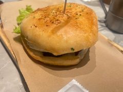 -必胜客(尹山湖歌林公园店)