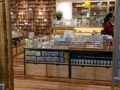 -猫的天空之城概念书店(印象城购物中心店)