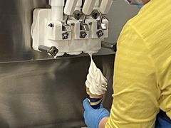 -宜家家居(四元桥商场店)