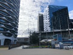 -墨尔本滨海港区