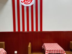 -红宝石·鲜奶小方·海派西点房(控江店)