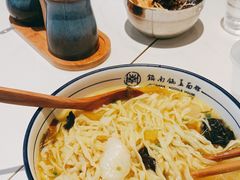 -镇南锅盖面馆(解放路店)