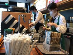 -星巴克(金谊广场店)