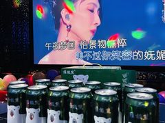 -VIVA·百人年会团建篮球场轰趴馆