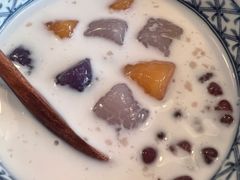 红豆沙椰浆芋圆-漫蔬•台北蔬食小馆VEGGIEBOIL(朝晖店)