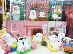 -泡泡玛特POPMART(侨福芳草地店)