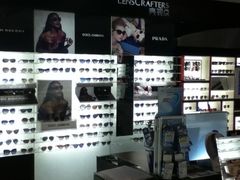 -LensCrafters亮视点·OAKLEY精选(静安嘉里中心店)