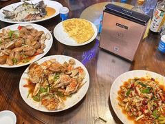 -三亚火车头万人海鲜广场