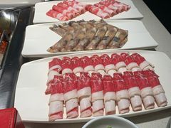 -海底捞火锅鲜切牛肉主题店(长寿路店)
