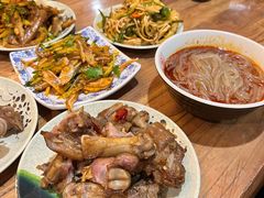 -万记麻辣烫国展总店